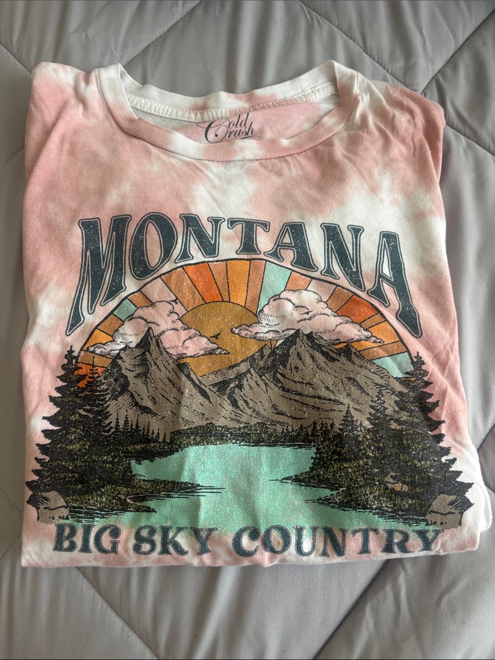 Cold Crush Pink Tie-Dye 'Montana Big Sky Country' Graphic Tee